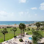 Nelia Sea Breeze 4*