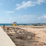 Nelia Sea Breeze 4*