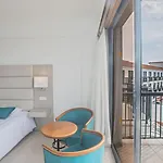 Nelia Sea Breeze