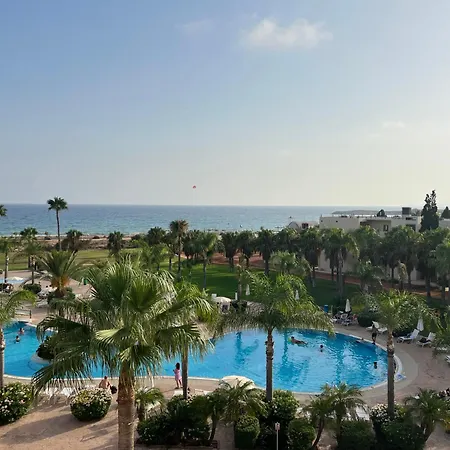 Hotell Nelia Sea Breeze 4*