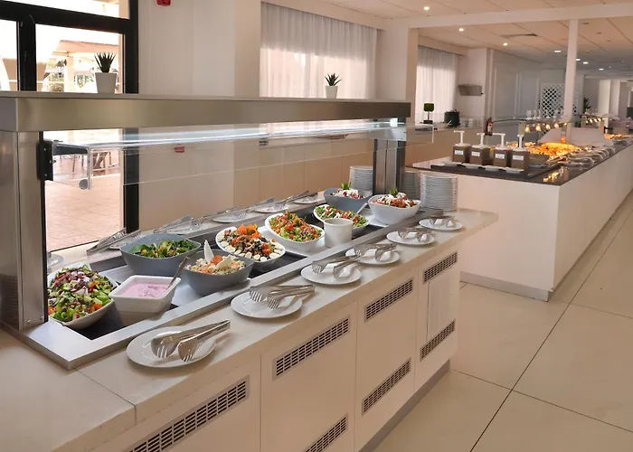 Nelia Sea Breeze Hotel 4*