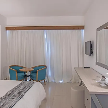 Anmaria & Hotel 4*