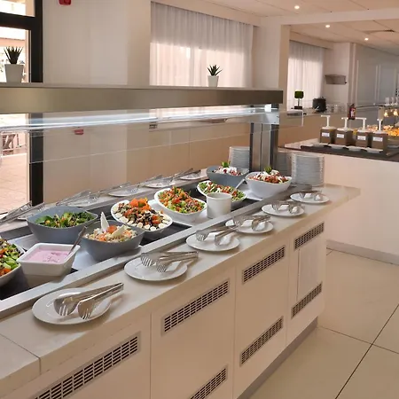 Nelia Sea Breeze Hotel 4*