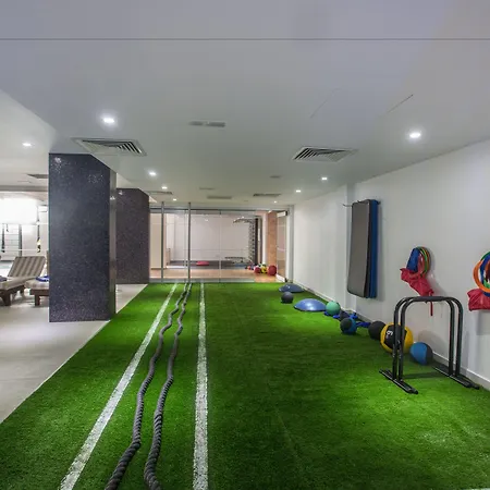 Nelia Sea Breeze 호텔 아이아 나파