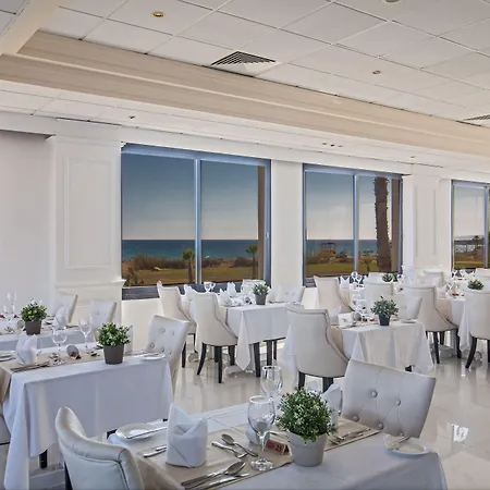 Nelia Sea Breeze 4* 아이아 나파