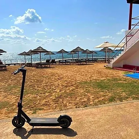 فندق Nelia Sea Breeze 4*