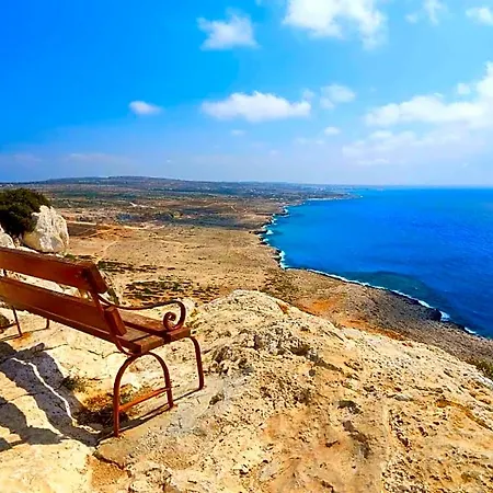 Hotel Nelia Sea Breeze