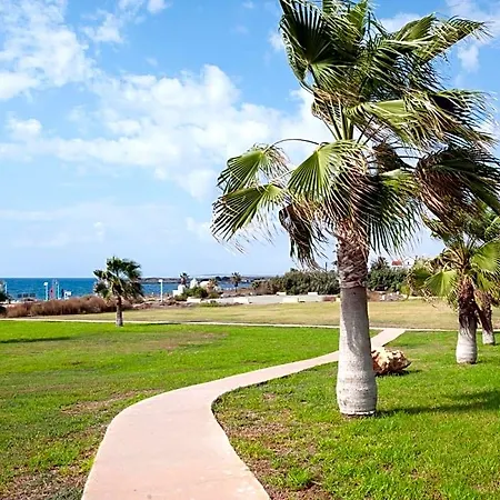 Hotel Nelia Sea Breeze