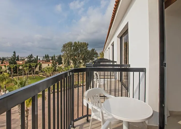 Hotell Nelia Sea Breeze 4*