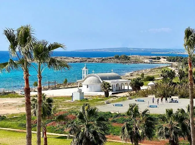 Nelia Sea Breeze מלון איה נאפה