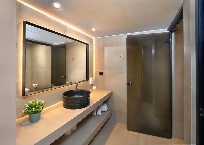 Nelia Sea Breeze Ayia Napa