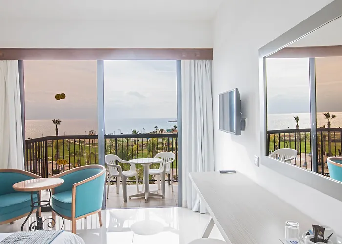 Nelia Sea Breeze Hotel Ajia Napa